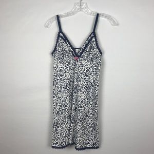 Jessica Simpson floral nightie. Size small.